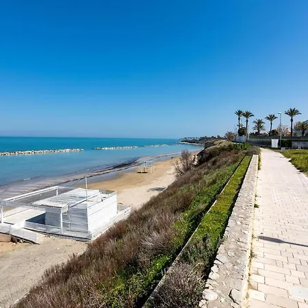 La Casa Bianca By Barbarhouse Holiday home *
