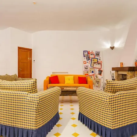 La Casa Bianca By Barbarhouse * Trani